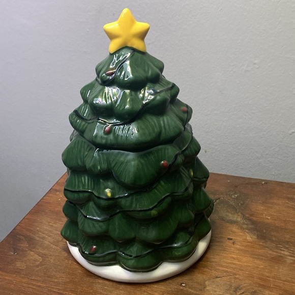 NWT- Stunning Holiday Christmas Tree 🎄with Lights Ceramic Cookie Jar Decoration - Picture 17 of 17